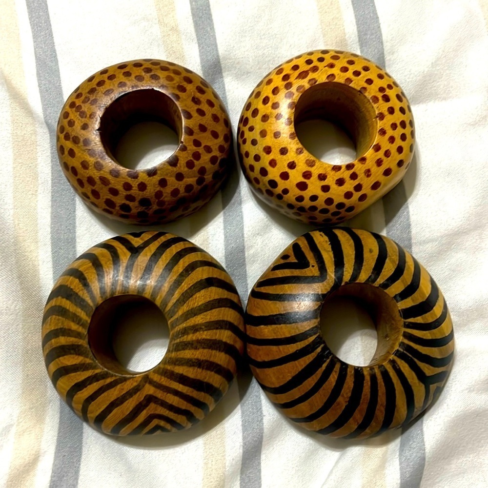 Vintage Rare Wooden Painted Napkin holders 2 pairs - Picture 3 of 3